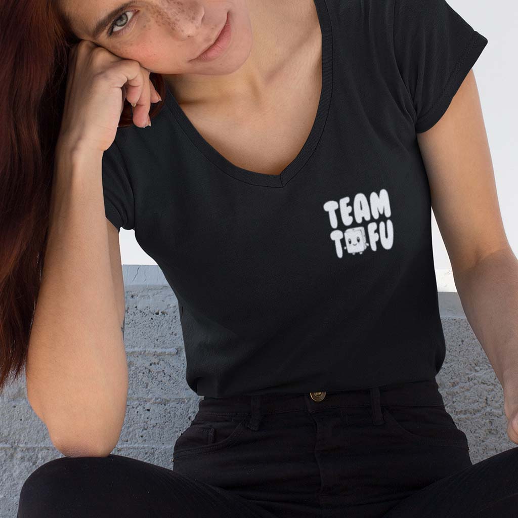 TEAM TOFU | DAMEN PREMIUM V-NECK BIO SHIRT