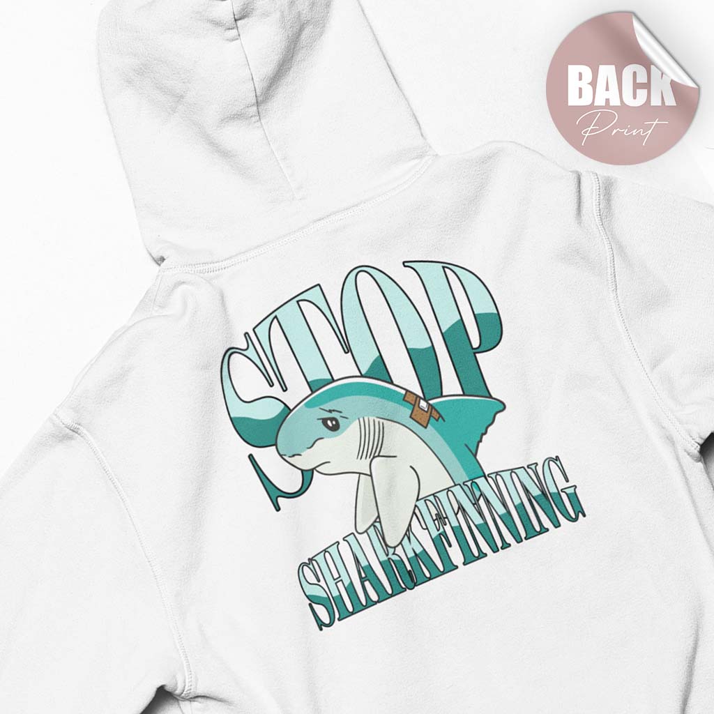 Damen-Premium-Hoodie in weiß mit „Stop Sharkfinning“ Motiv und einem traurigen Hai mit Pflaster.