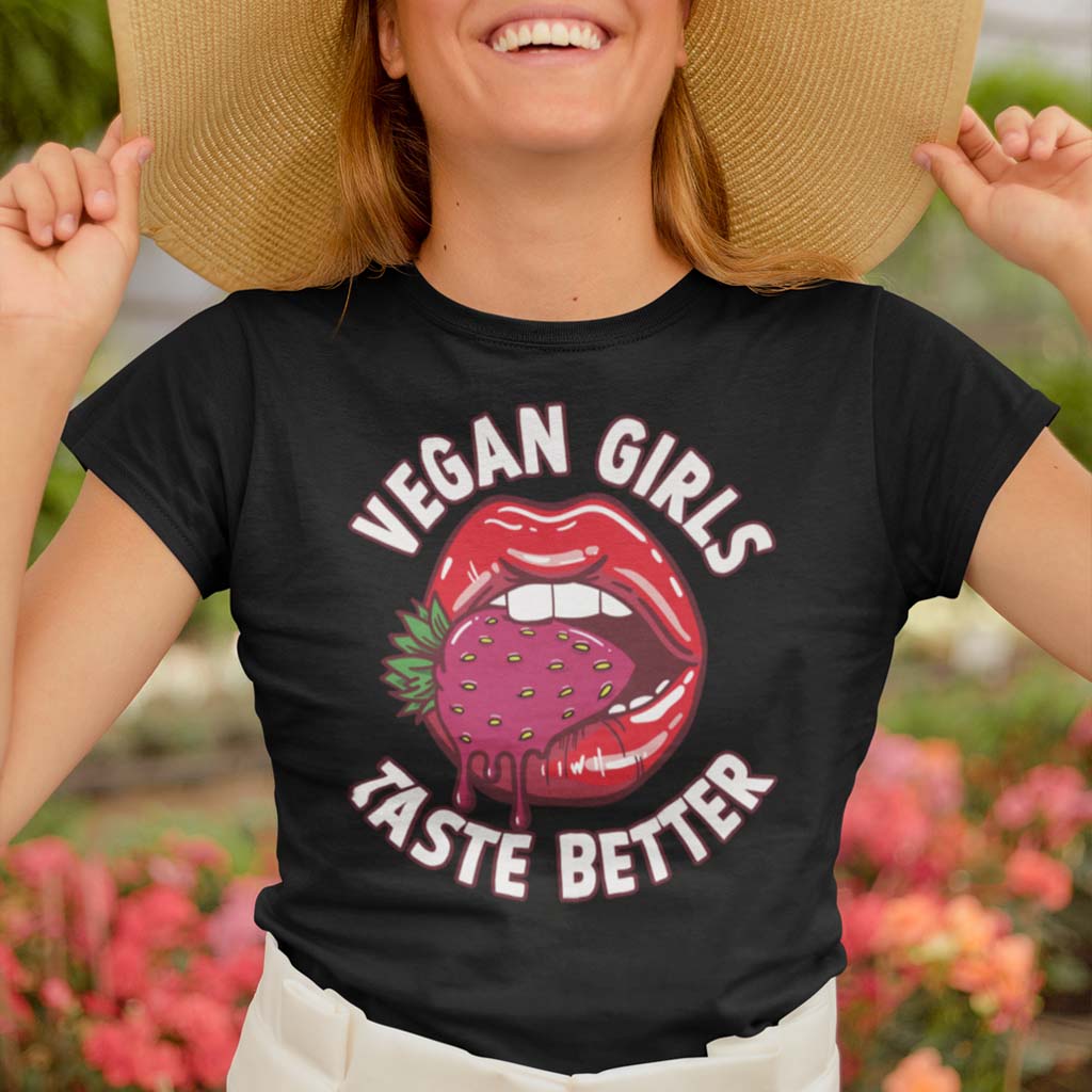 VEGAN GIRLS TASTE BETTER | DAMEN PREMIUM BIO SHIRT